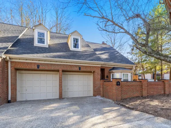 208 Breckinridge Dr, Versailles, KY 40383