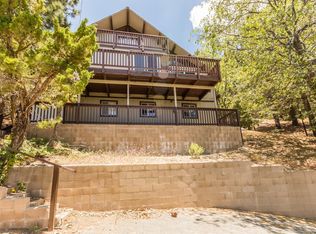 1983 Poplar Dr, Running Springs, CA 92382