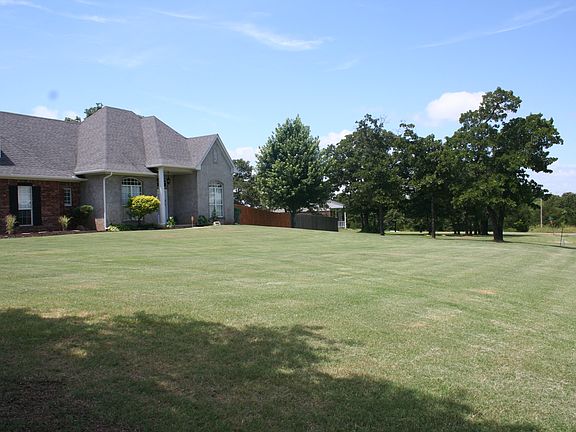 4th image of 20414 SE 52nd St