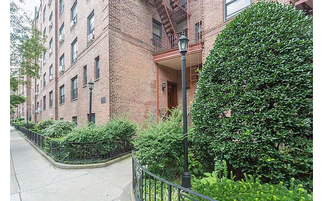 Sold by Douglas Elliman | media 13