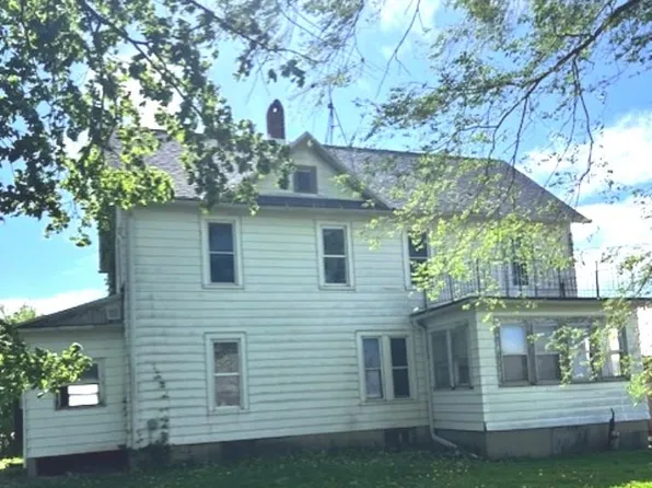 11491 W Main Rd, Lena, IL 61048