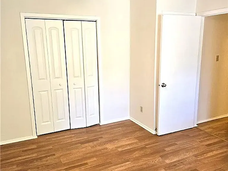 203 S Mitchell St #4 — Photo 6
