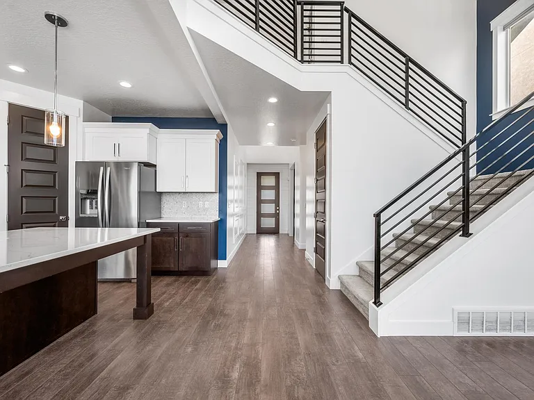974 W Rutledge Rd — Photo 11