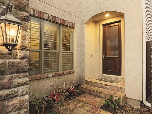 Entry: Behind gates and private setting