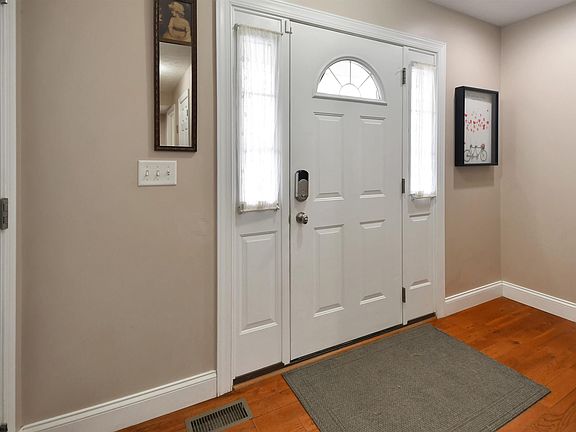 2nd image of 217 Eastgate Dr