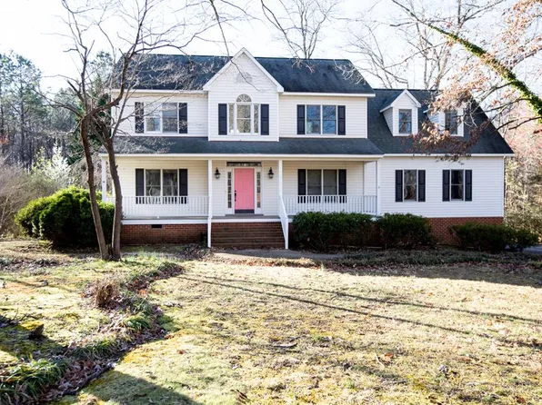 92 Ropp Rd, Farmville, VA 23901