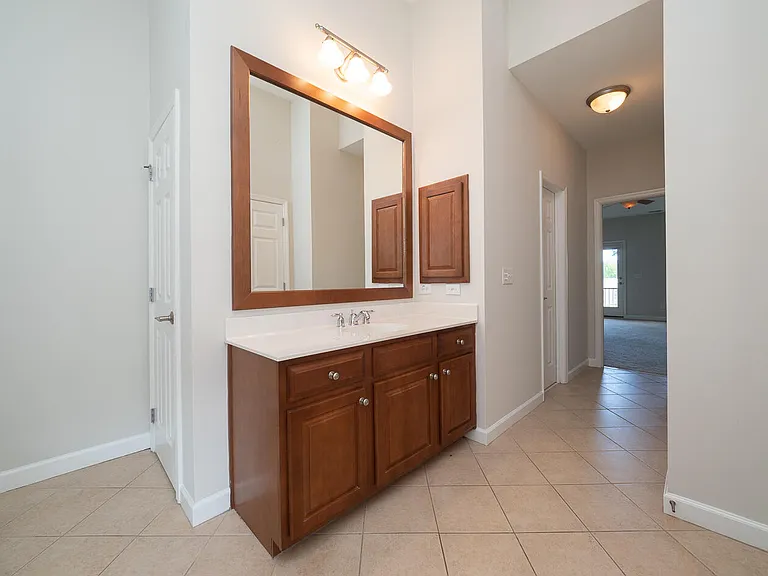 3040 Treadwell St — Photo 35