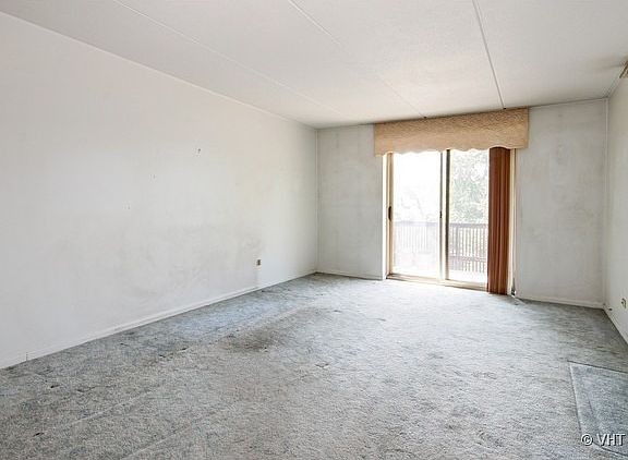 3rd image of 512 Redondo Dr APT 312