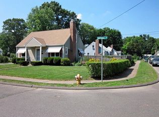 53 Marshall Rd, Manchester, CT 06040