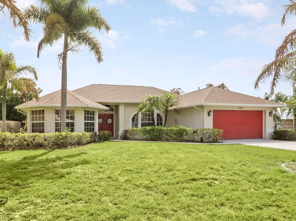 1991 SE Manth Lane, Port St Lucie, FL 34983