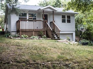 1336 E Lake Shore Dr, Twin Lakes, WI 53181