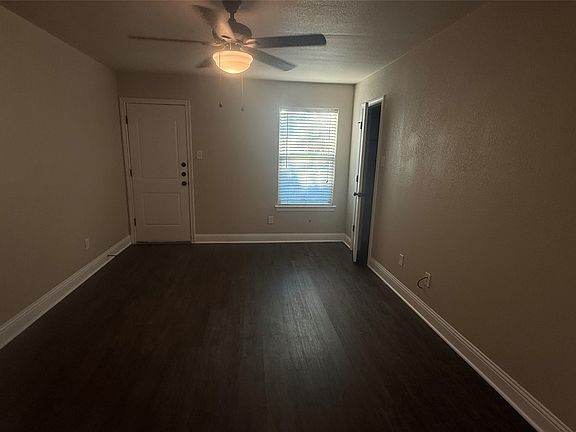 3rd image of 3200 Cherry Ln