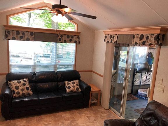 5th image of 94 Wild Cherry Ln #94