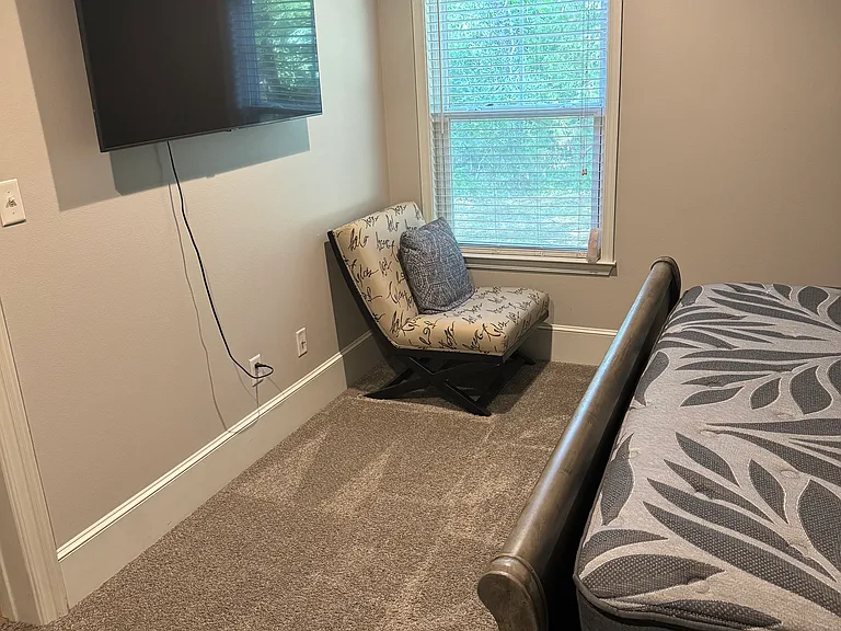 1811 Stagecoach Village Ct — Photo 16