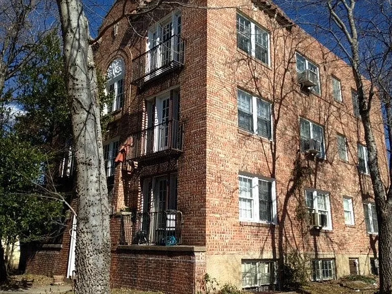 1215 S Saint Louis Ave #5 — Photo 1