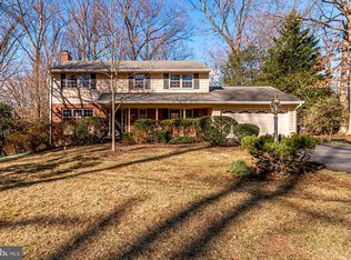 9202 Christopher St, Fairfax, VA 22031
