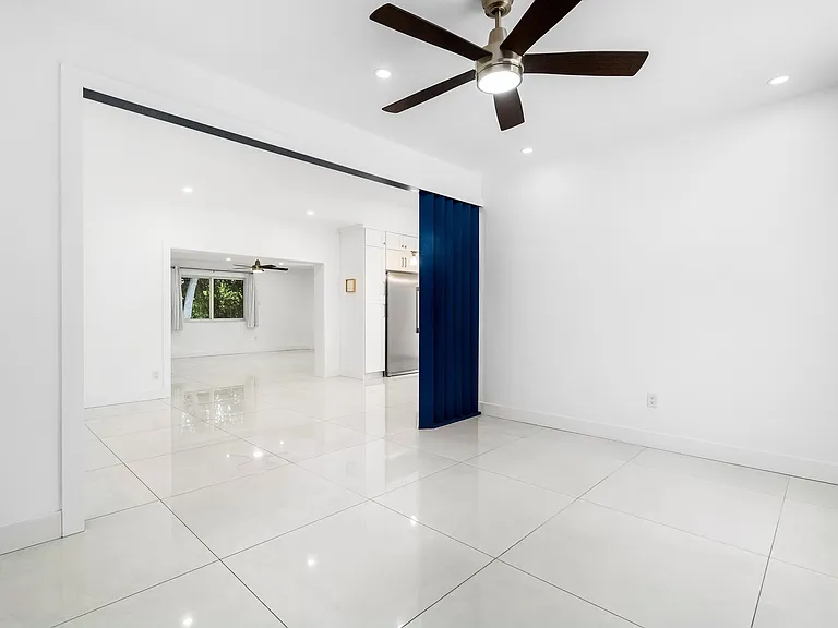 7800 SW 57th Ct — Photo 5