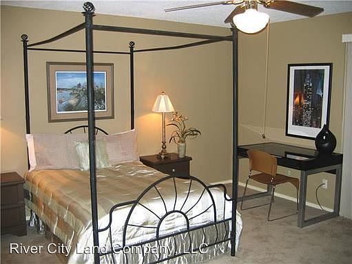 3rd image of 5739 Barfield Cir