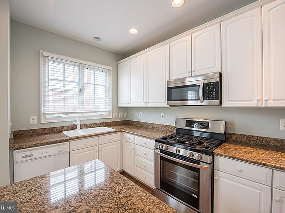 2nd image of 713 Fords Landing Way