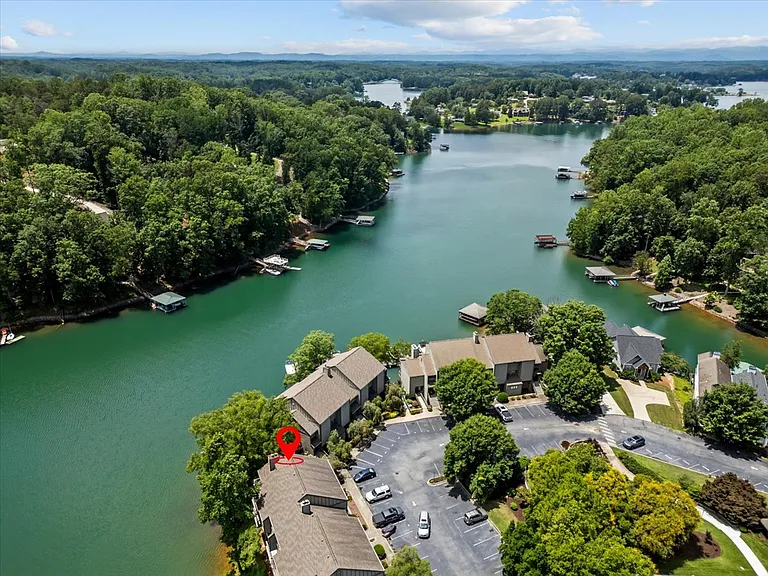 701 Loran Pointe Cir — Photo 16
