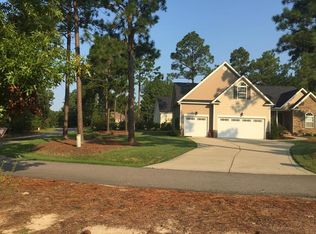7 Dunes Cir, Sanford, NC 27332