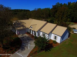2547 Doc Loftin Rd, Ayden, NC 28513