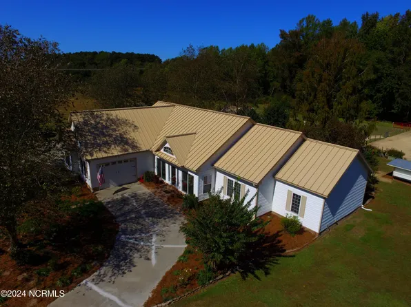 2547 Doc Loftin Road, Ayden, NC 28513