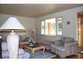 415 Wyndhurst Dr, Coraopolis, PA 15108