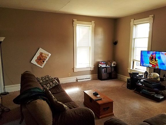 4th image of 1610 5th Ave