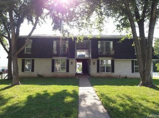 613 Monroe St APT 3, Pacific, MO 63069