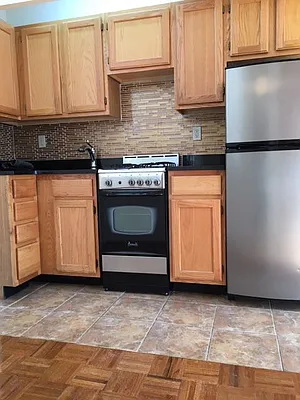 Rented by Meraki Realty LLC | media 17