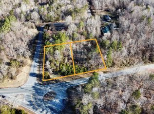 2560/2562 Kivett Dr, Greensboro, NC 27407