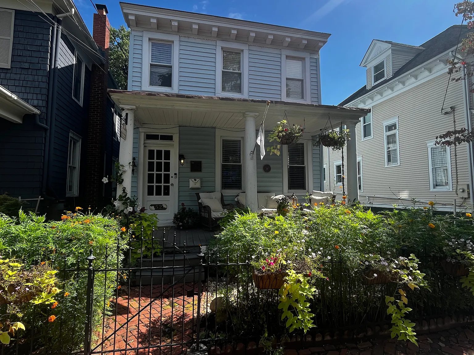 2 bed, 1200 sqft, $2,500 — Photo 3