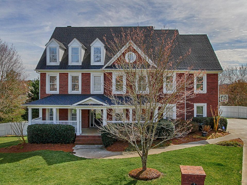 1st image of 1815 Saint Anselm Ln