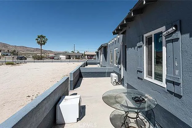6413 Mariposa Ave — Photo 7