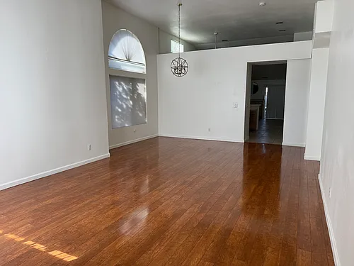 529 Northbrook Dr Photo 1