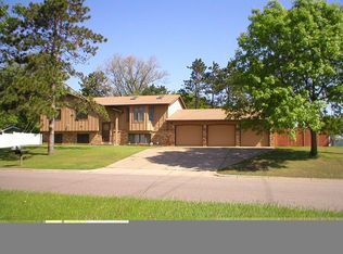 1605 125th Ln NW, Coon Rapids, MN 55448