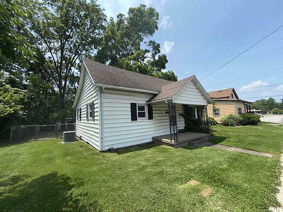 2nd image of 209 N Olive St