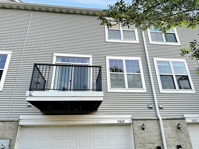 15869 Foliage Ave — Photo 8