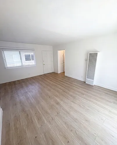 474 Sherman Ave #6 Photo 1