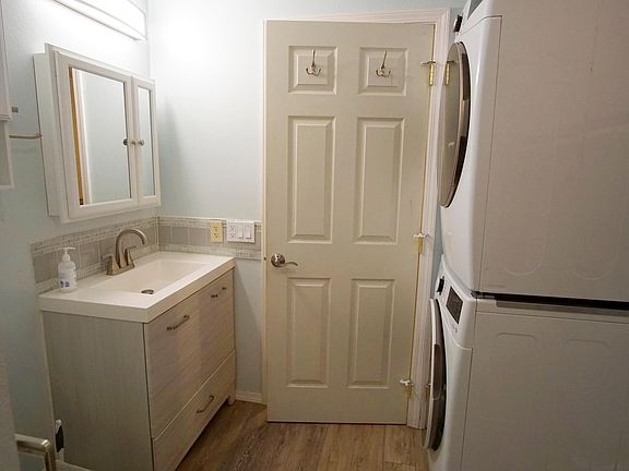 Master bath with washer / dryer