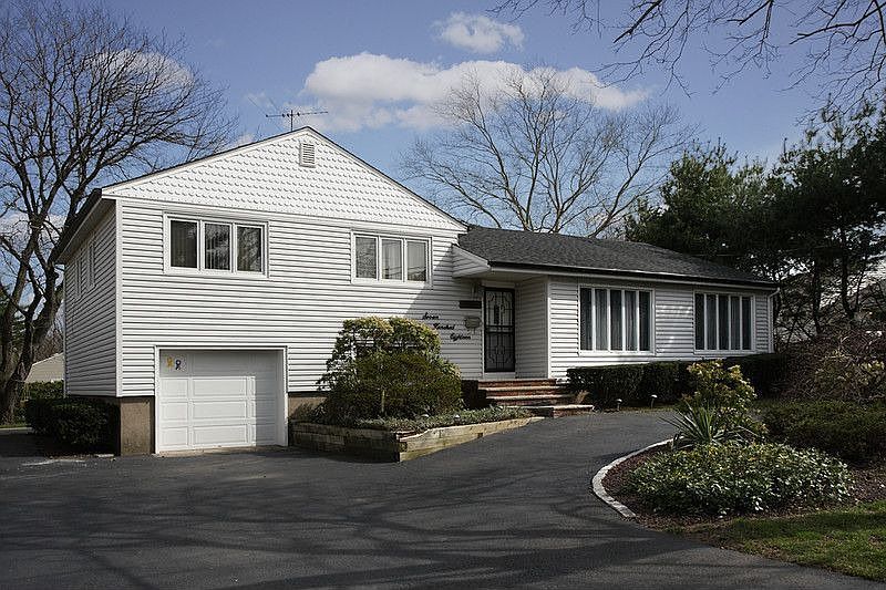 718 Highland Ave, Paramus, NJ 07652 Zillow