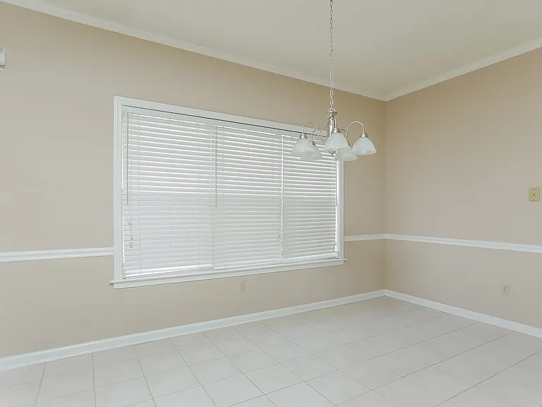 3924 Tamara Dr — Photo 3