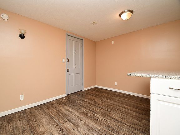 2nd image of 600 1st Ave #602
