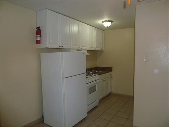 5th image of 1840 Richmond Ave APT 13