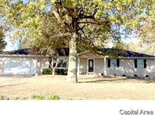 3617 S Cherokee Rd, Taylorville, IL 62568