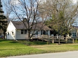 1009 W Stone Ave, Fairfield, IA 52556