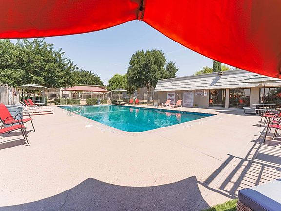 5th image of 1501 Lomaland Dr APT 30