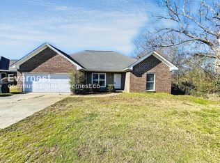 571 King Ranch Rd, Canton, MS 39046