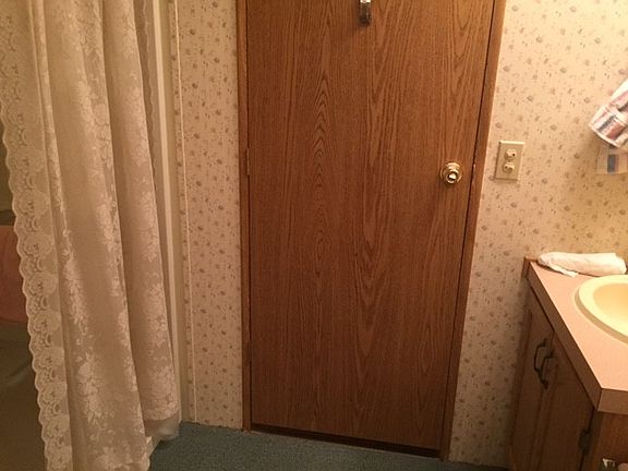 4th image of 12601 115th Avenue Ct E
